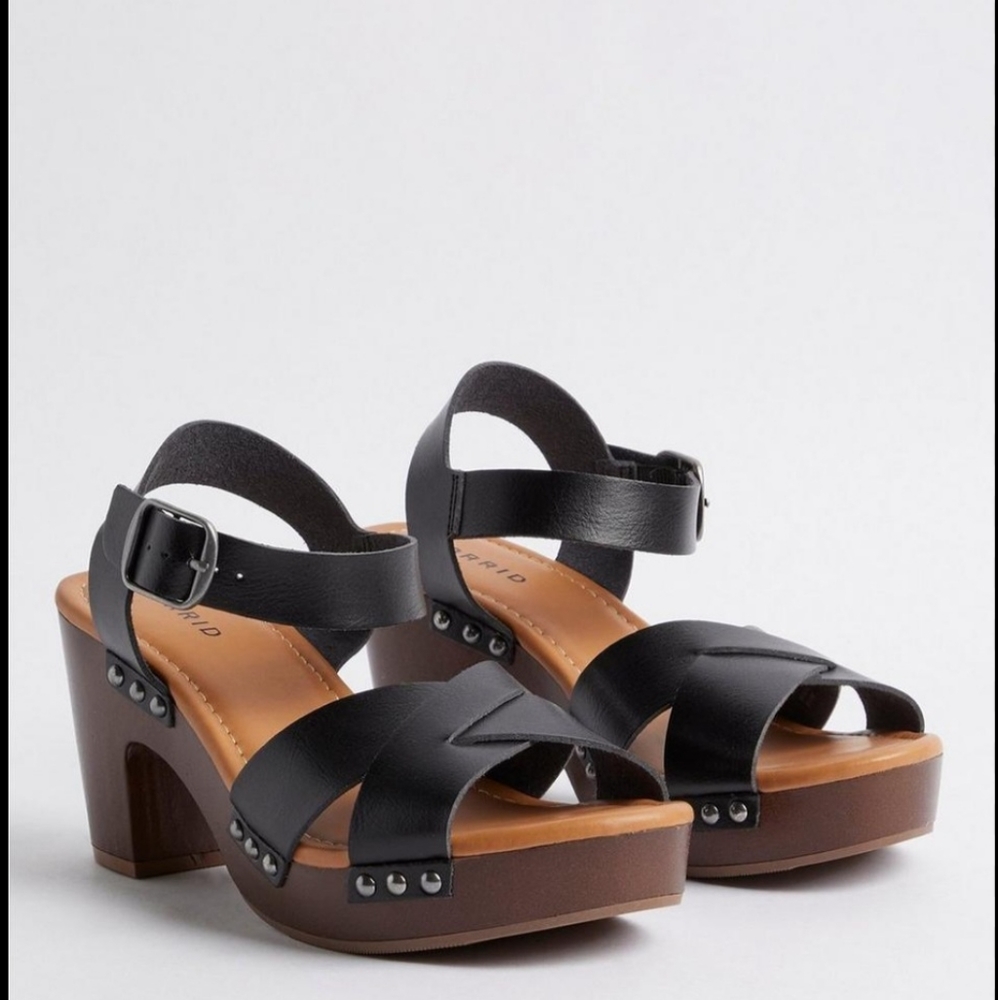 Black wooden heels